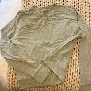 Lululemon Long Sleeve Fleece Workout Top Size 4